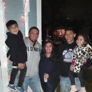 Meet your Posher, Carlos